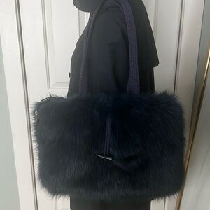 Navy faux fur tote